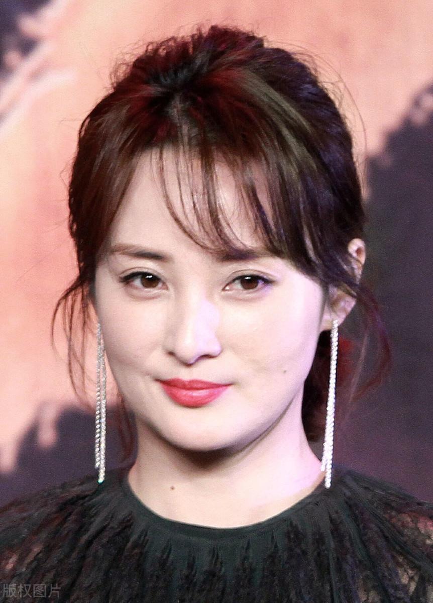 白发魔女传演员,白发魔女传演员，回顾经典，探寻幕后的星光