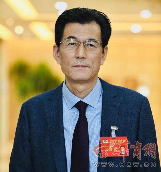 西安严石，新时代领航者的职务与砥砺前行之路
